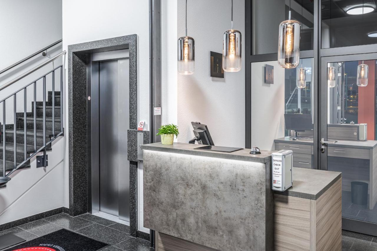 Hotel Am Ruessel Lohfelden Ngoại thất bức ảnh